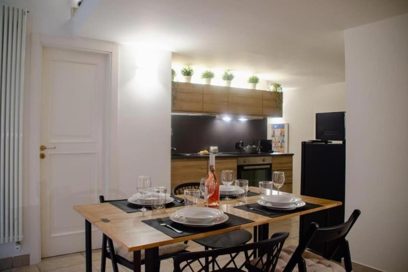 Maison De L'Air - Apt With Jacuzzi Giovinazzo Bagian luar foto