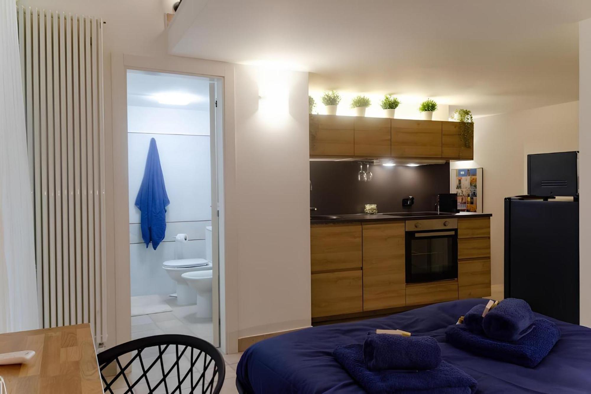 Maison De L'Air - Apt With Jacuzzi Giovinazzo Bagian luar foto